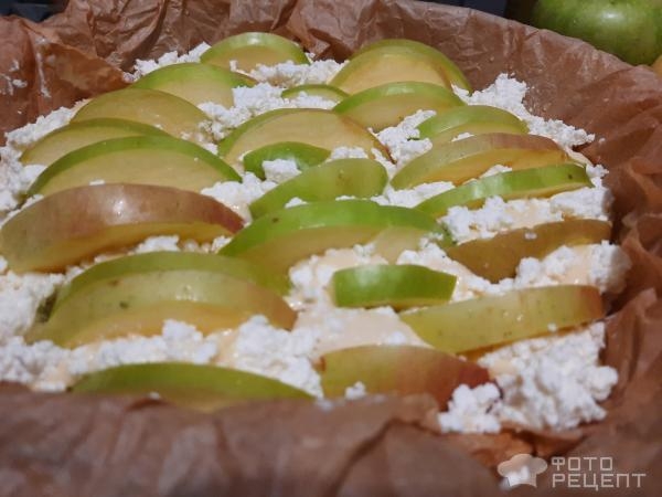 Рецепт: Пирог яблочный быстрый - С творогом. Рецепт: Пирог яблочный быстрый - С творогом.