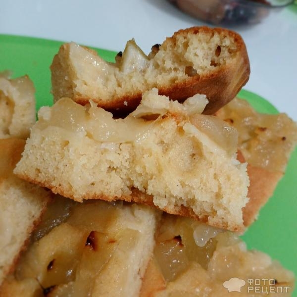 Рецепт: Пирог на кефире с консервированной дыней - Рецепт лёгкого пирога без муки на кефире с дыней и лаймом.