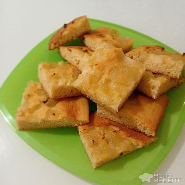 Рецепт: Пирог на кефире с консервированной дыней - Рецепт лёгкого пирога без муки на кефире с дыней и лаймом.