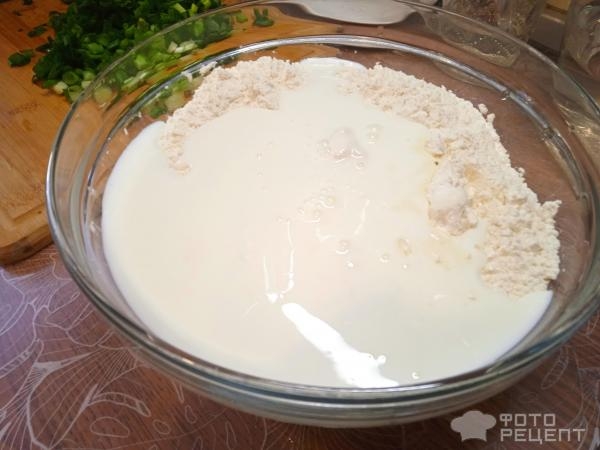 Рецепт: Пирог на кефире - с зелёным луком Рецепт: Пирог на кефире - с зелёным луком