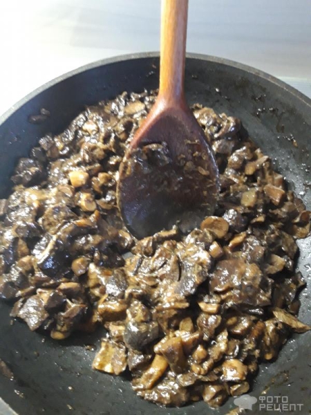 Рецепт: Пирог с картофелем и грибами - Сытный и вкусный пирог для всей семьи! Рецепт: Пирог с картофелем и грибами - Сытный и вкусный пирог для всей семьи!