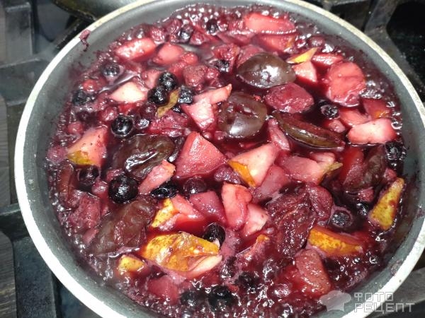 Рецепт: Пирог с замороженными ягодами - с бананами и какао Рецепт: Пирог с замороженными ягодами - с бананами и какао