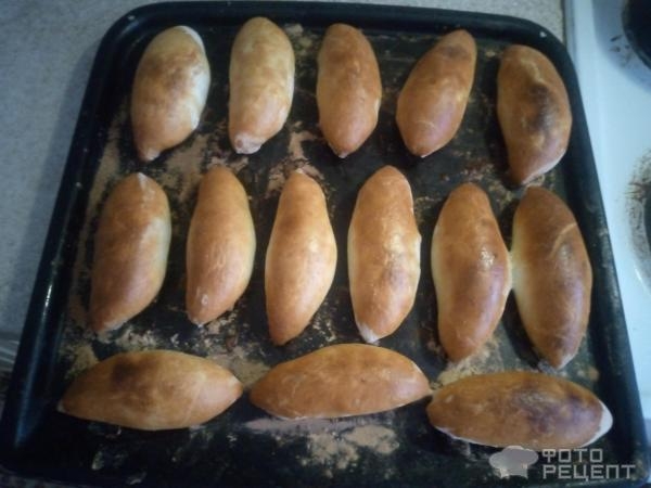 Рецепт: Пирожки с луком зеленым и яйцом печеные - По-домашнему Рецепт: Пирожки с луком зеленым и яйцом печеные - По-домашнему