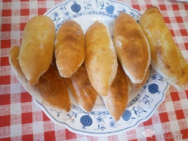 Рецепт: Пирожки с луком зеленым и яйцом печеные - По-домашнему Рецепт: Пирожки с луком зеленым и яйцом печеные - По-домашнему