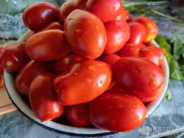 Рецепт: Помидоры на зиму - С добавлением овощей и острого перца. Рецепт: Помидоры на зиму - С добавлением овощей и острого перца.