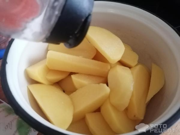 Рецепт: Ребрышки в духовке с картофелем - , луком и морковью Рецепт: Ребрышки в духовке с картофелем - , луком и морковью