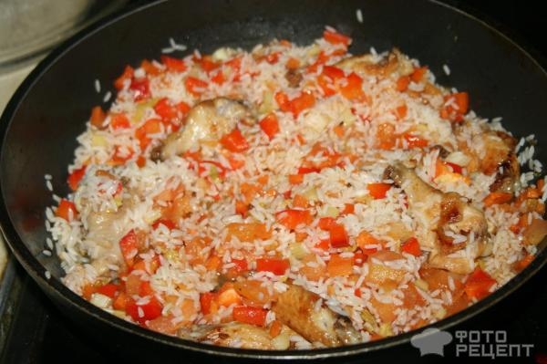 Рецепт: Рис c курицей на испанский манер - с овощами и морепродуктами Рецепт: Рис c курицей на испанский манер - с овощами и морепродуктами