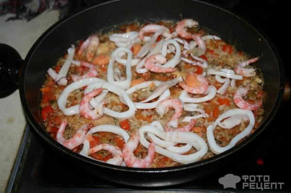 Рецепт: Рис c курицей на испанский манер - с овощами и морепродуктами Рецепт: Рис c курицей на испанский манер - с овощами и морепродуктами