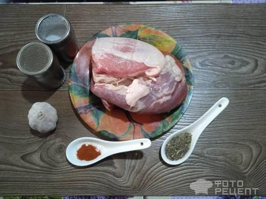 Рецепт: Рулет мясной - с чесноком и базиликом Рецепт: Рулет мясной - с чесноком и базиликом