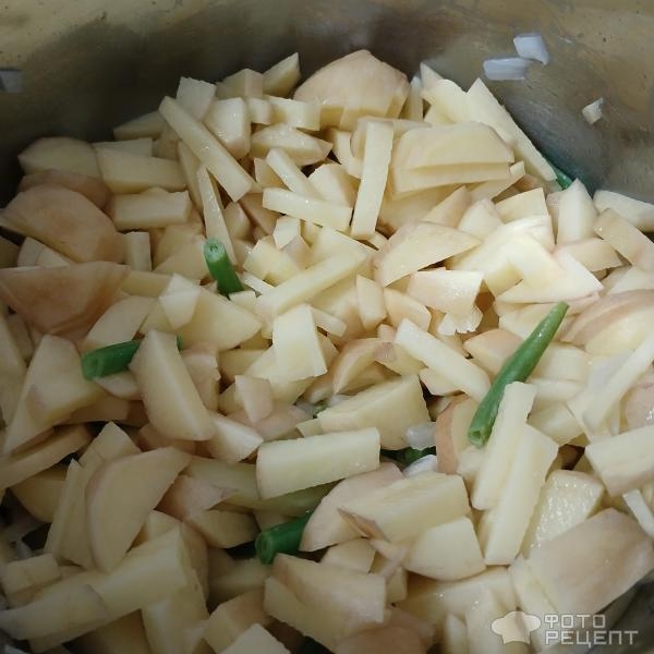 Рецепт: Рыбные томатные щи из красной капусты - С сардиной в томате и стручковой фасолью, очень быстрые рыбные щи. Рецепт: Рыбные томатные щи из красной капусты - С сардиной в томате и стручковой фасолью, очень быстрые рыбные щи.