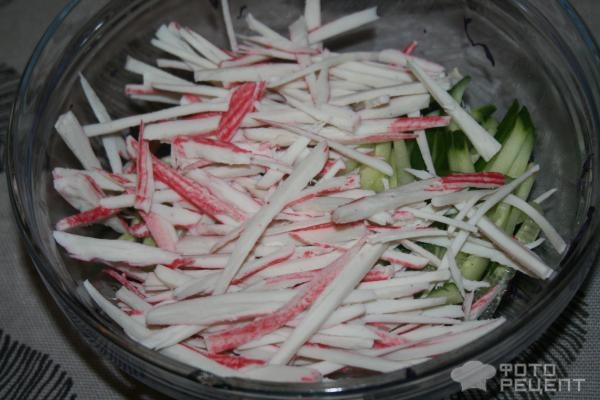 Рецепт: Салат из краснокочанной капусты - с крабовыми палочками и овощами Рецепт: Салат из краснокочанной капусты - с крабовыми палочками и овощами