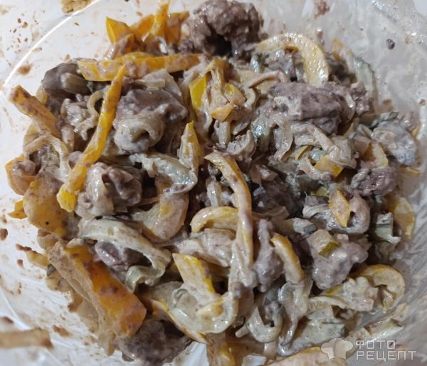 Рецепт: Салат из куриной печени и овощей - Нежнейший салатик, печень тает во рту!