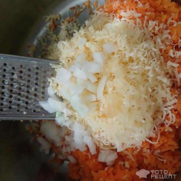 Рецепт: Салат из моркови с сыром и чесноком - Два варианта морковного салата: из варёной и сырой моркови. Салат-закуска и паштет для бутербродов.