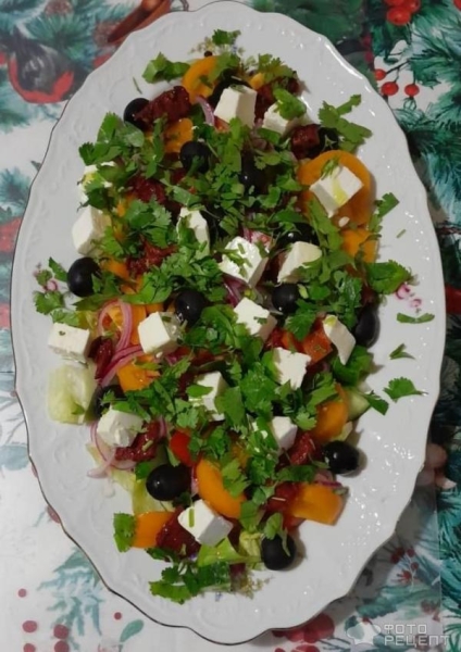 Рецепт: Салат из перца сладкого и брынзы - С вялеными помидорами Рецепт: Салат из перца сладкого и брынзы - С вялеными помидорами