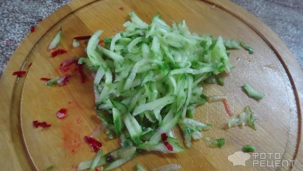 Рецепт: Салат из сырой свеклы и моркови - Простой , вкусный салат . Рецепт: Салат из сырой свеклы и моркови - Простой , вкусный салат .