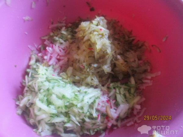 Рецепт: Салат "Из того, что под рукой" - весенний Рецепт: Салат "Из того, что под рукой" - весенний