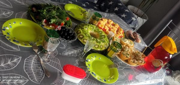 Рецепт: Салат "Малахитовый браслет" - Слоёный Рецепт: Салат "Малахитовый браслет" - Слоёный