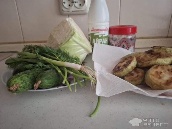 Рецепт: Салат с капустой, огурцами - Готовлю с любовью Рецепт: Салат с капустой, огурцами - Готовлю с любовью