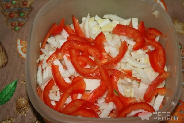 Рецепт: Салат с китайской капустой - с пикантной заправкой