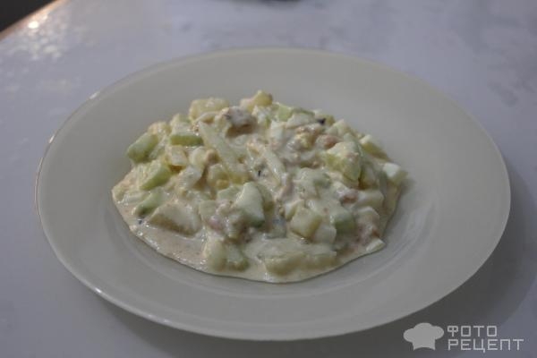 Рецепт: Салат с консервированной форелью - с огурцом и картофелем Рецепт: Салат с консервированной форелью - с огурцом и картофелем