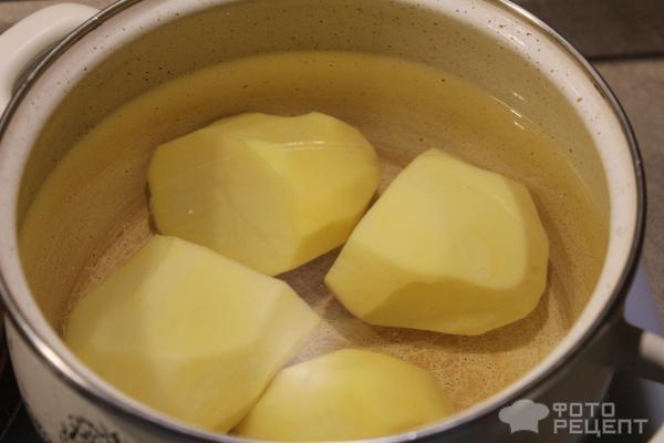 Рецепт: Салат с консервированной форелью - с огурцом и картофелем Рецепт: Салат с консервированной форелью - с огурцом и картофелем