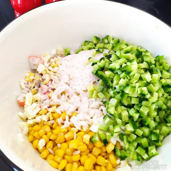 Рецепт: Салат с крабовыми палочками - Салат, вкусно, несложно, по домашнему