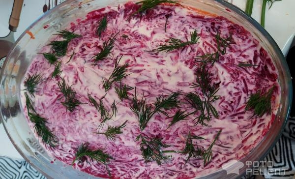 Рецепт: Салат "Селедка под шубой" - С двумя слоями селедки и лука. Рецепт: Салат "Селедка под шубой" - С двумя слоями селедки и лука.