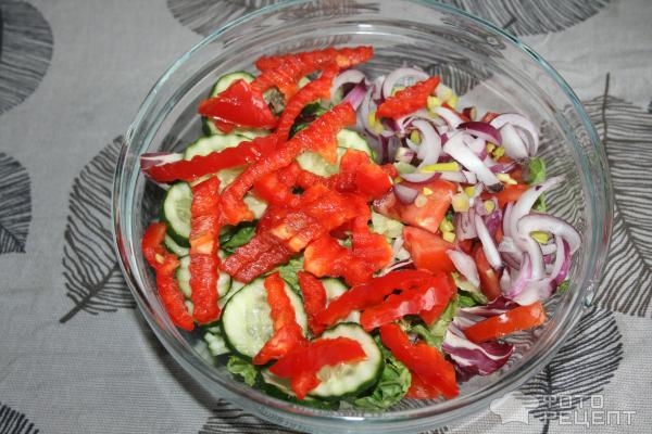 Рецепт: Салат "Свежий микс" - с пикантной заправкой