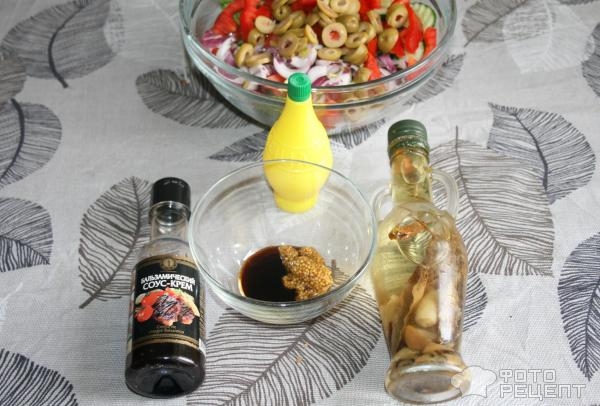 Рецепт: Салат "Свежий микс" - с пикантной заправкой