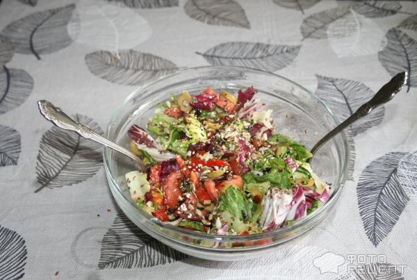 Рецепт: Салат "Свежий микс" - с пикантной заправкой