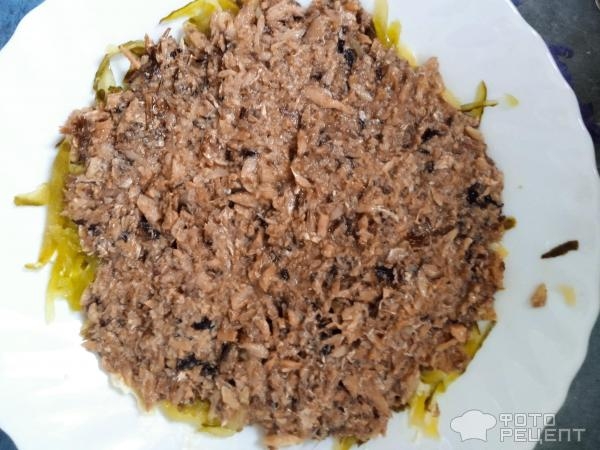 Рецепт: Салат "Ваня Кучерявый" - Со шпротами