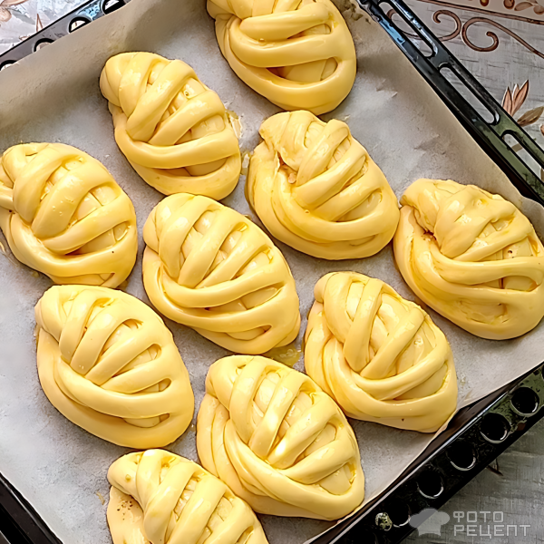 Рецепт: Сдобные булочки "Ракушки" с орехами - вкусно и красиво Рецепт: Сдобные булочки "Ракушки" с орехами - вкусно и красиво