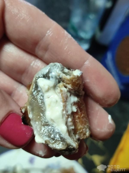 Рецепт: Шампиньоны с творожным сыром в беконе на мангале - Сочные