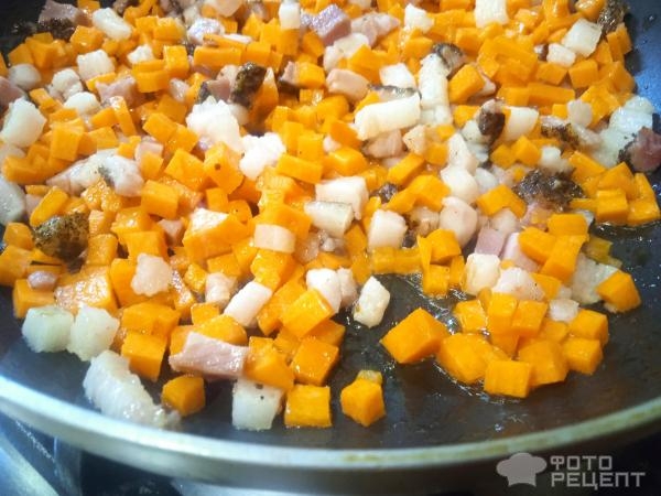 Рецепт: Щи дальневосточные - с кальмарами и копченостями Рецепт: Щи дальневосточные - с кальмарами и копченостями