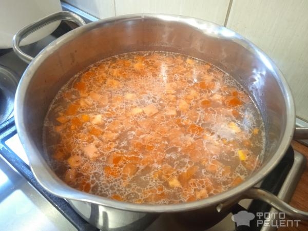 Рецепт: Щи из говядины и квашеной капусты - со сметанной заливкой Рецепт: Щи из говядины и квашеной капусты - со сметанной заливкой