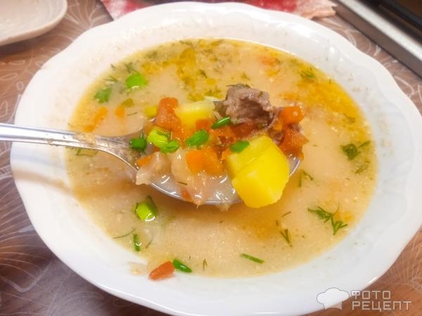 Рецепт: Щи из говядины и квашеной капусты - со сметанной заливкой Рецепт: Щи из говядины и квашеной капусты - со сметанной заливкой