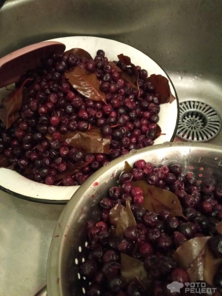 Рецепт: Сироп из черноплодной рябины - Витамины на зиму Рецепт: Сироп из черноплодной рябины - Витамины на зиму