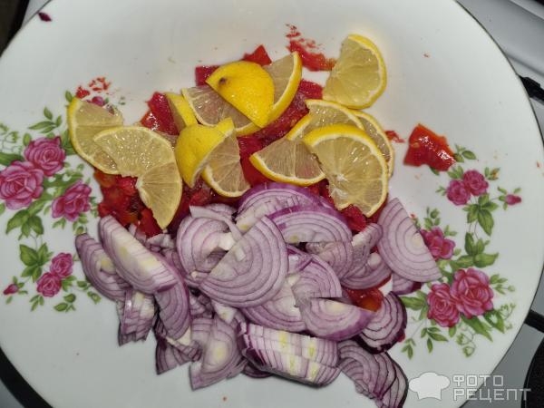 Рецепт: Скумбрия на мангале - С чесноком в маринаде. Вкуснейшая рыба!