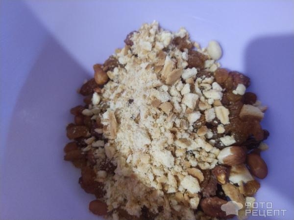 Рецепт: Сладкая колбаска - с орехами и изюмом Рецепт: Сладкая колбаска - с орехами и изюмом