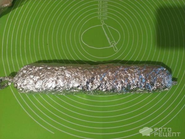 Рецепт: Сладкая колбаска - с орехами и изюмом Рецепт: Сладкая колбаска - с орехами и изюмом