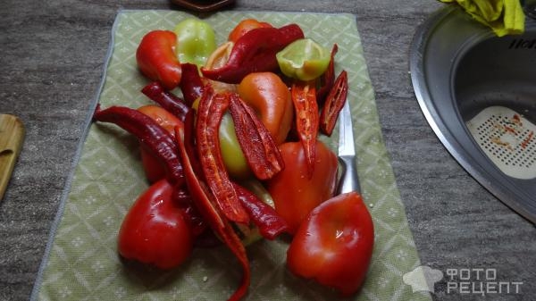 Рецепт: Сладко-острая приправа из перцев - Очень вкусная приправа. Рецепт: Сладко-острая приправа из перцев - Очень вкусная приправа.