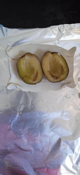 Рецепт: Слойки со сливами - в духовке, простой рецепт