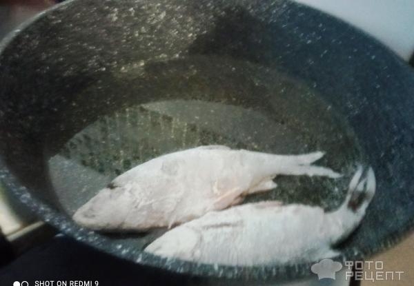 Рецепт: Сорога жареная на масле - в муке Рецепт: Сорога жареная на масле - в муке