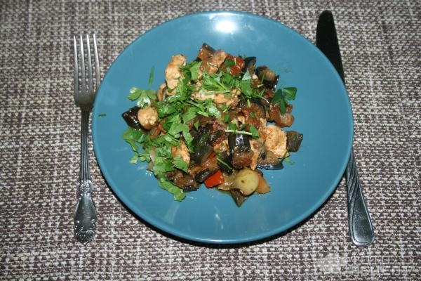 Рецепт: Соте из баклажан - с курицей и овощами Рецепт: Соте из баклажан - с курицей и овощами