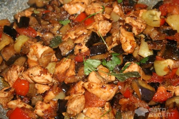 Рецепт: Соте из баклажан - с курицей и овощами Рецепт: Соте из баклажан - с курицей и овощами