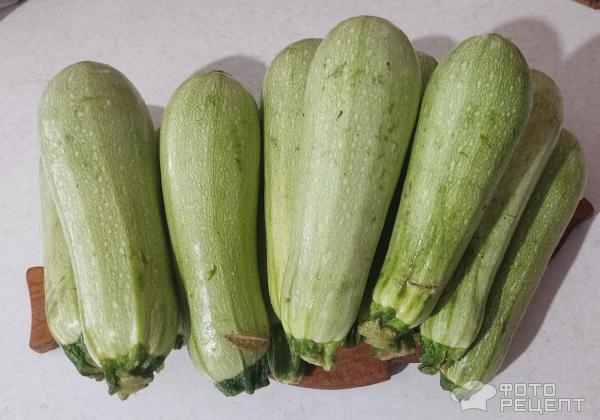 Рецепт: Соус из кабачков на зиму - В томатной заливке, остренький, очень вкусный!