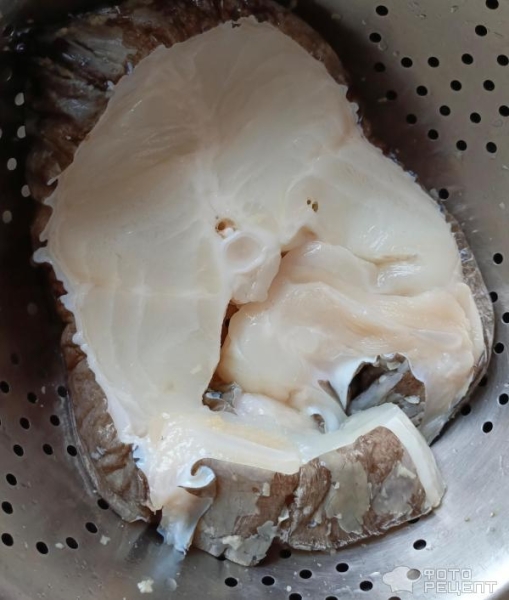 Рецепт: Стейки зубатки запеченые в духовке - с луком и сметаной Рецепт: Стейки зубатки запеченые в духовке - с луком и сметаной