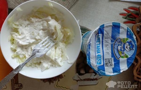 Рецепт: Стейки зубатки запеченые в духовке - с луком и сметаной Рецепт: Стейки зубатки запеченые в духовке - с луком и сметаной