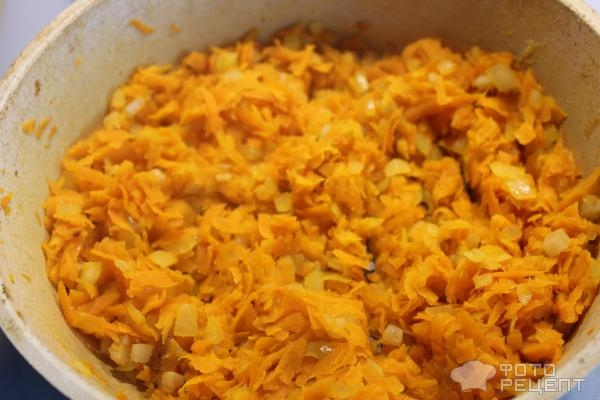 Рецепт: Суп из рыбной консервы - С сыром плавленым Рецепт: Суп из рыбной консервы - С сыром плавленым