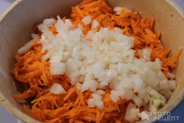 Рецепт: Суп из рыбной консервы - С сыром плавленым Рецепт: Суп из рыбной консервы - С сыром плавленым